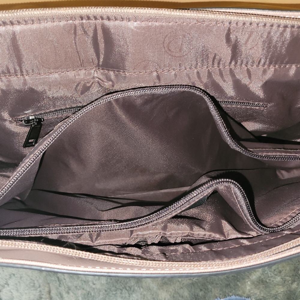 Easegave Mauve (Laptop) Satchel Bag. - Picture 14 of 16
